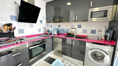 Apartamento en venta en Carrer de Joan Timoneda, cerca de Carrer de Bernat Fenollar, Port Esportiu-Canyelles-Puig Rom (Roses) de 277.000 €