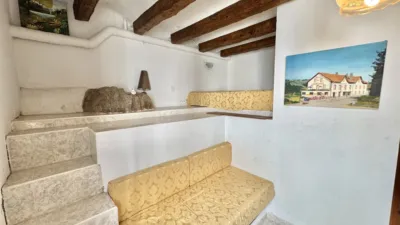 Apartment on Carrer de Joan Margarit photo 8
