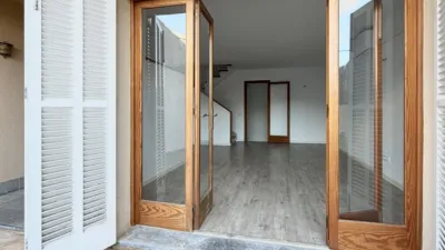 House on Carrer de Florida photo 29