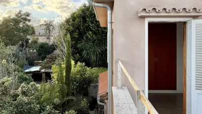 House on Carrer de Florida photo 3