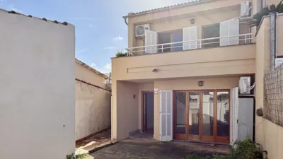 House on Carrer de Florida photo 5