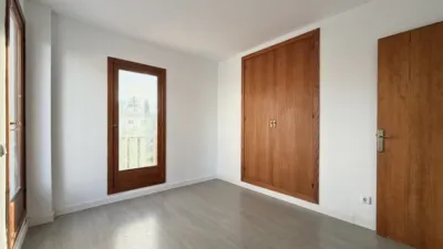 House on Carrer de Florida photo 42