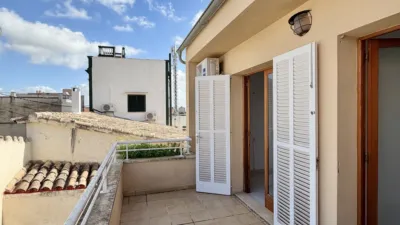 House on Carrer de Florida photo 2