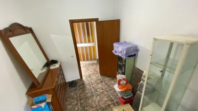 Apartment on Carrer d'Isaac Albéniz photo 19