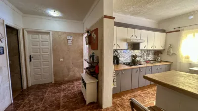 Flat on Minerva Street photo 6
