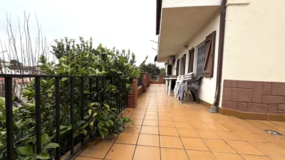 Chalet en venta en Can Parellada, Can Parellada (Distrito Can Parellada-Les Fonts. Terrassa) de 397.000 €