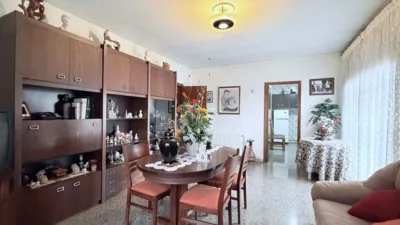 Chalet en venta en Can Parellada, Can Parellada (Distrito Can Parellada-Les Fonts. Terrassa) de 397.000 €