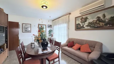 Chalet en venta en Can Parellada, Can Parellada (Distrito Can Parellada-Les Fonts. Terrassa) de 397.000 €