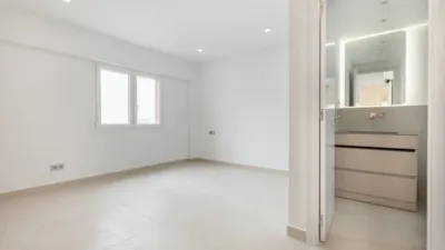 Apartment on Carrer de Benito Jerónimo Feijóo photo 12