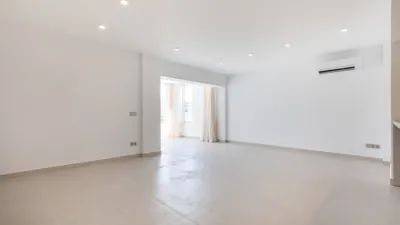 Apartment on Carrer de Benito Jerónimo Feijóo photo 5