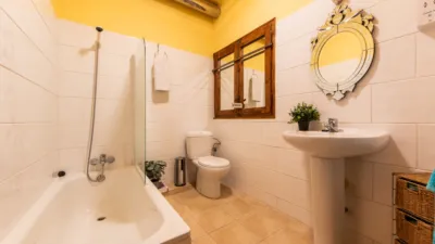 Apartment on Carrer de la Merceria photo 28