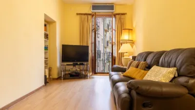 Apartment on Carrer de la Merceria photo 24