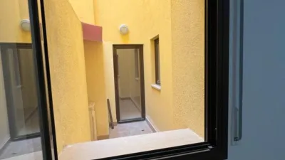 Apartment on Carrer de la Solidaritat, 3 photo 2