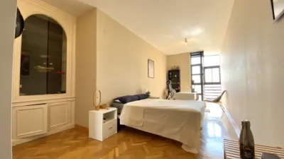 Habitación en alquiler en Calle de Jacometrezo, Sol (Distrito Centro. Madrid Capital) de 975 €<span>/mes</span>