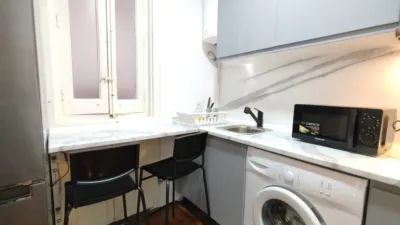 Piso en alquiler en Calle de Toledo, cerca de Calle del Duque de Salas, Casco Histórico (Mérida) de 3.500 €<span>/mes</span>