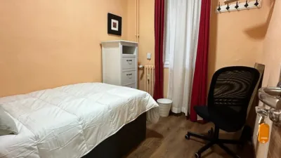Piso en alquiler en Calle de Toledo, cerca de Calle del Duque de Salas, Casco Histórico (Mérida) de 3.500 €<span>/mes</span>