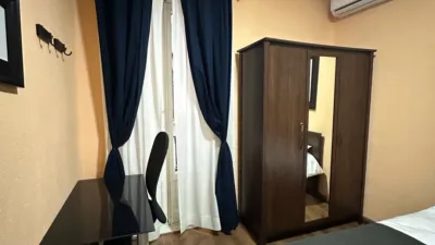 Piso en alquiler en Calle de Toledo, cerca de Calle del Duque de Salas, Casco Histórico (Mérida) de 3.500 €<span>/mes</span>