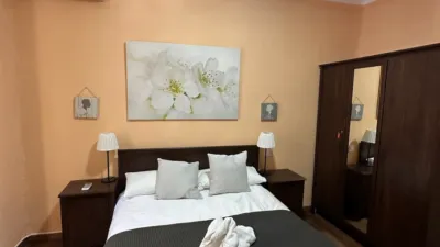 Piso en alquiler en Calle de Toledo, cerca de Calle del Duque de Salas, Casco Histórico (Mérida) de 3.500 €<span>/mes</span>