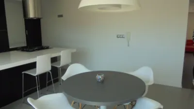 Ático en alquiler en Carrer Corredora, número 00, Centro (Distrito Núcleo Urbano. Elx - Elche) de 1.200 €<span>/mes</span>