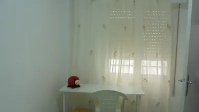 Habitación en alquiler en Carrer Gabriel y Galán, Centro (Distrito Núcleo Urbano. Elx - Elche) de 190 €<span>/mes</span>