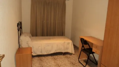 Habitación en alquiler en Carrer Manuel Garrigos Alberola, Altabix (Distrito Núcleo Urbano. Elx - Elche) de 275 €<span>/mes</span>