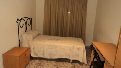 Habitación en alquiler en Carrer Manuel Garrigos Alberola, Altabix (Distrito Núcleo Urbano. Elx - Elche) de 275 €<span>/mes</span>