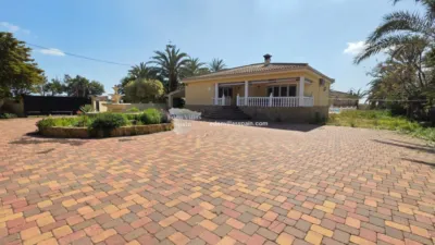 House on Carrer Manual Flores photo 15