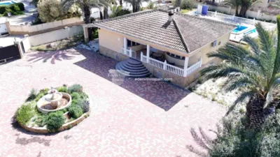House on Carrer Manual Flores photo 3