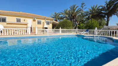 House on Carrer Manual Flores photo 6