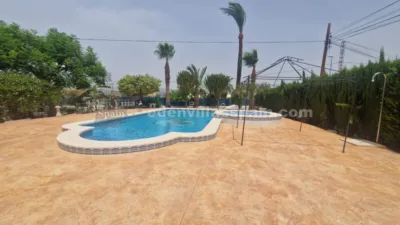 Chalet on Carrer del Calvario photo 2