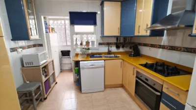 Apartment on Avenida González Vicen photo 9