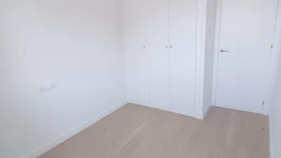 Piso en alquiler en Calle Escritora Angela Lopez de Ayala, Ciudad Jardín-Zoco (Córdoba Capital) de 1.100 €<span>/mes</span>
