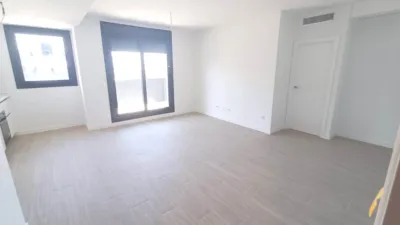 Piso en alquiler en Calle Escritora Angela Lopez de Ayala, Ciudad Jardín-Zoco (Córdoba Capital) de 1.100 €<span>/mes</span>
