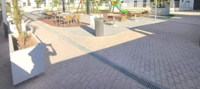Piso en alquiler en Calle Escritora Angela Lopez de Ayala, Ciudad Jardín-Zoco (Córdoba Capital) de 1.100 €<span>/mes</span>