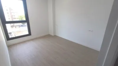 Piso en alquiler en Calle Escritora Angela Lopez de Ayala, Ciudad Jardín-Zoco (Córdoba Capital) de 1.100 €<span>/mes</span>