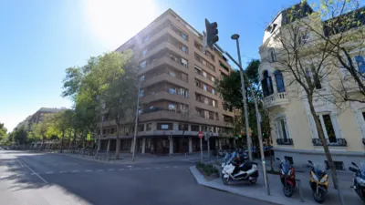 Apartment on Calle de José Ortega y Gasset photo 11
