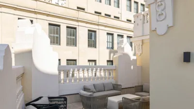 Apartment on Calle de Valverde photo 32
