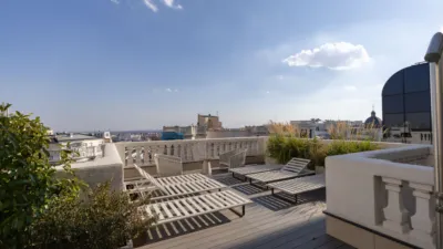 Apartment on Calle de Valverde photo 69