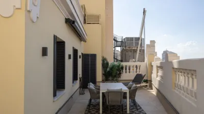 Apartment on Calle de Valverde photo 25