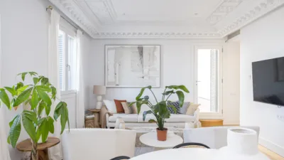 Apartment on Calle de Valverde photo 11