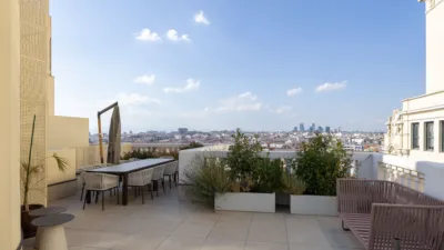 Apartment on Calle de Valverde photo 63