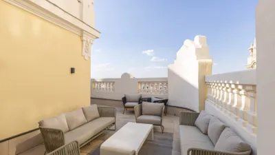 Apartment on Calle de Valverde photo 35