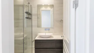 Apartment on Calle de Valverde photo 41