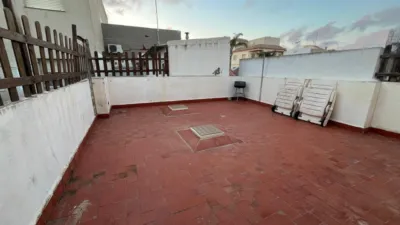 Ático en venta en Avenida Libertad, Los Alcázares de 130.000 €