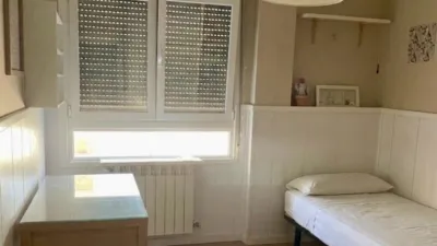 Piso en alquiler en Calle Letur, Santa Cruz-San Antonio Abad-Industria, Cañicas (Albacete Capital) de 350 €<span>/mes</span>