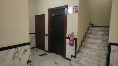 Piso en calle Coslada photo 18