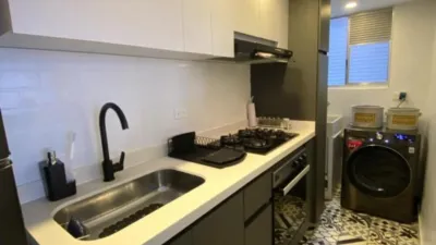 Apartamento en alquiler en Calle Octava - Imagen 3