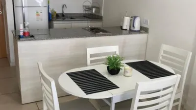 Apartamento en alquiler en Calle de San Germán, cerca de Calle de Julián Besteiro - Imagen 2