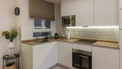 Apartamento en alquiler en Calle de Santa Engracia, cerca de Calle del Españoleto - Imagen 6