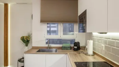 Apartamento en alquiler en Calle de Santa Engracia, cerca de Calle del Españoleto - Imagen 5